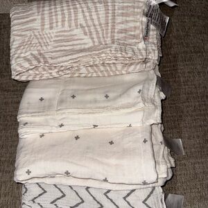 Muslin Swaddle Blanket Set - Neutral Stripe & Cross Prints